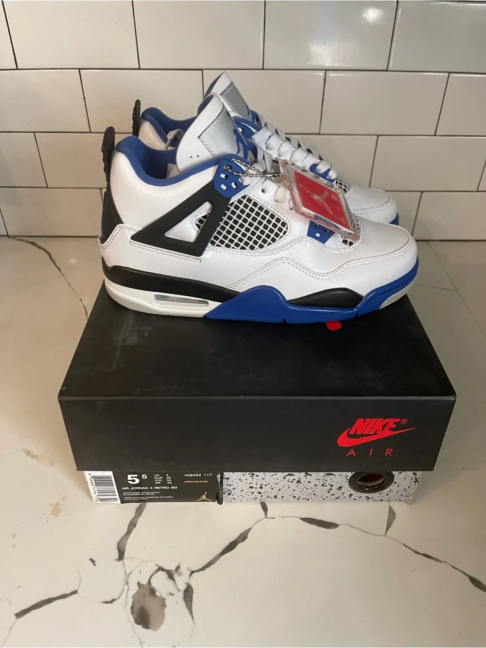 Men’s Retro 4 Motorsports Size 5.5.